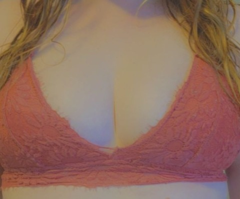 breezybb98 header picture leakfans.com