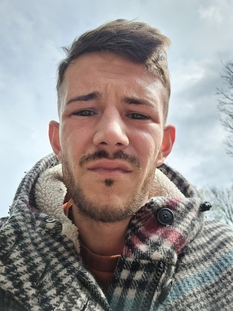 britlad.94 header picture leakfans.com