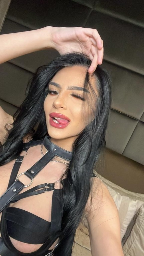 britney_charm header picture leakfans.com