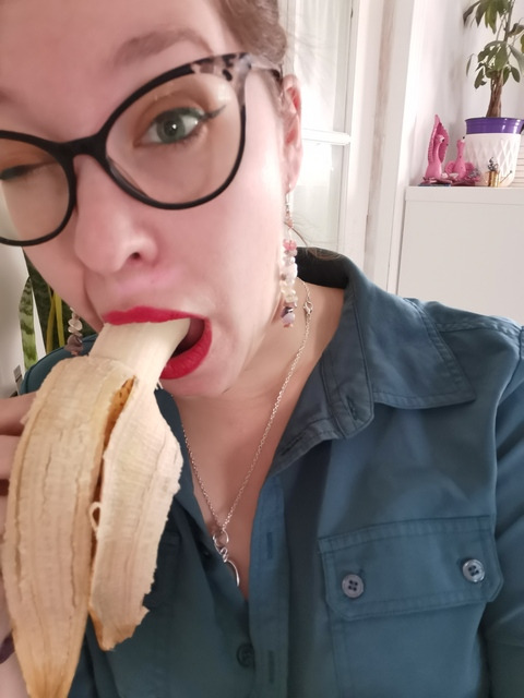 brittanybeebarbie header picture leakfans.com