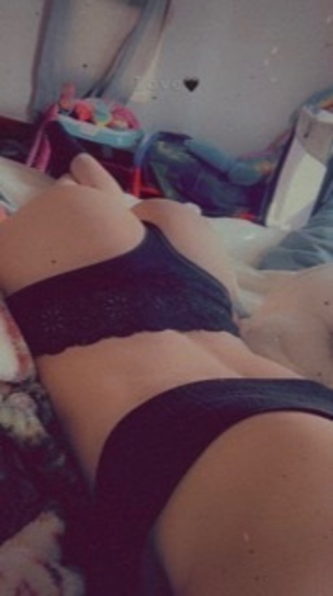 buttercup0519 header picture leakfans.com