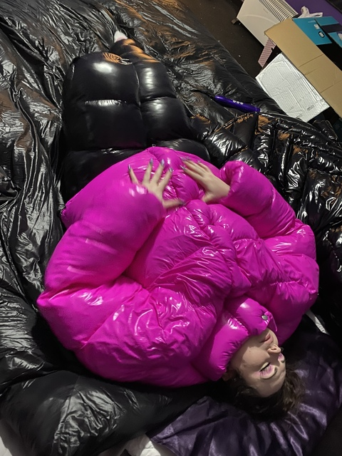 bythelight_ofthemoon header picture leakfans.com