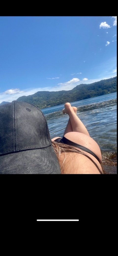 ca_mi_l.a header picture leakfans.com