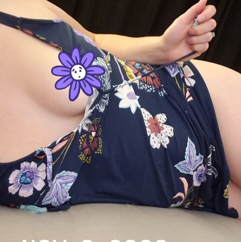 canadiannaughtyneighbour header picture leakfans.com