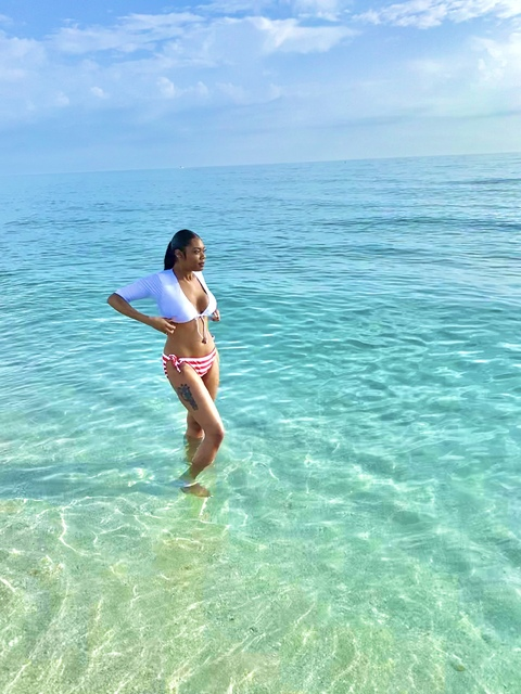 caramelfoxx header picture leakfans.com