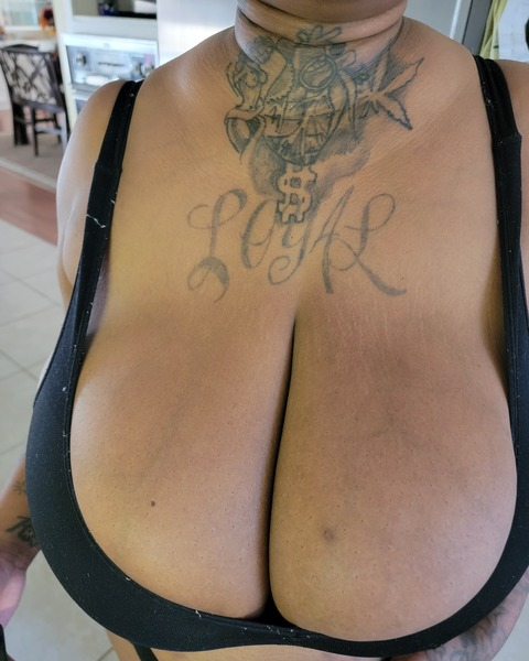 caramelrozaye header picture leakfans.com