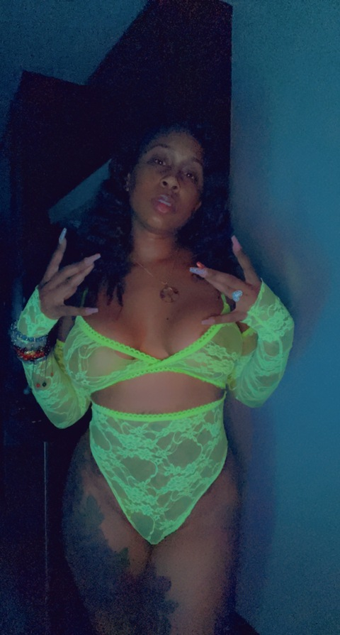 carmel_bae header picture leakfans.com