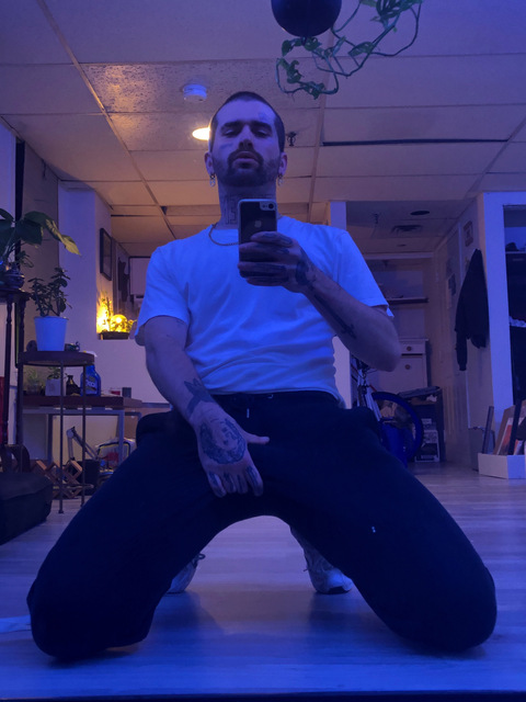 cartierhartt header picture leakfans.com