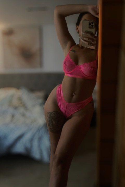 charleybaumelle header picture leakfans.com