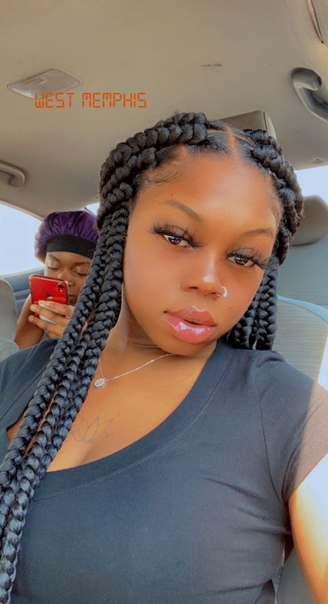 chelseydamfndon header picture leakfans.com