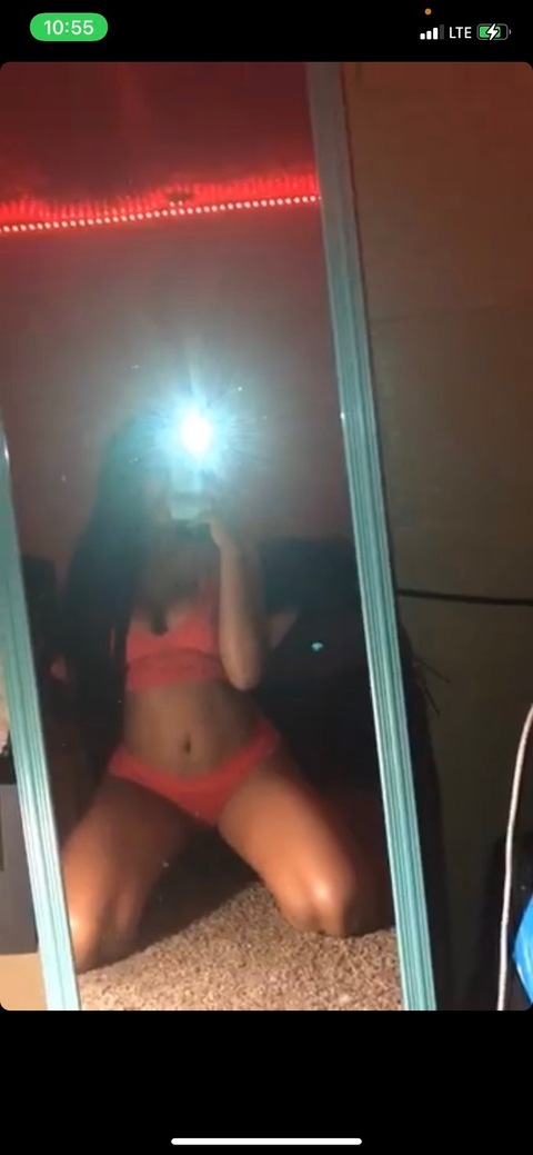 chilljustlay header picture leakfans.com