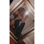 cmburr00 profile picture leakfans.com