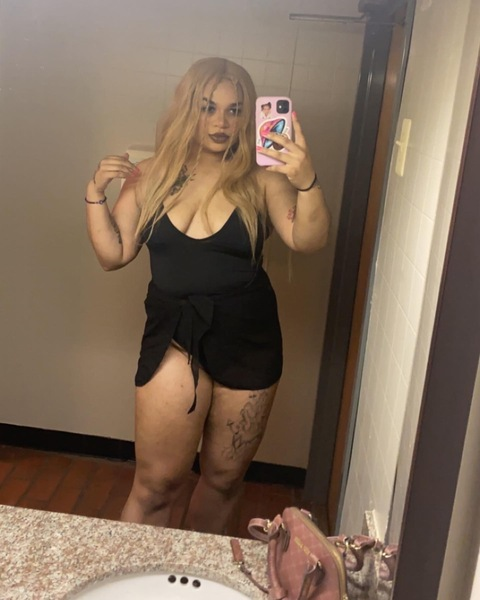 coco.nelly header picture leakfans.com