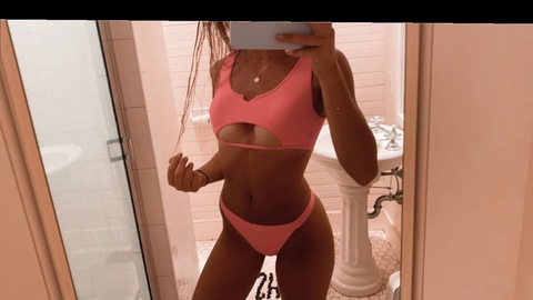 collegegirlyxxx header picture leakfans.com