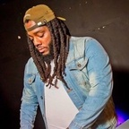 coolguy_trav32 profile picture leakfans.com