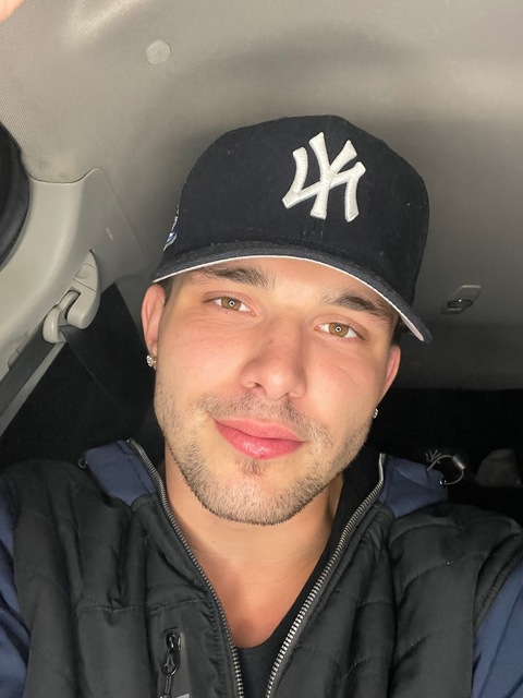 corbin_muckel header picture leakfans.com