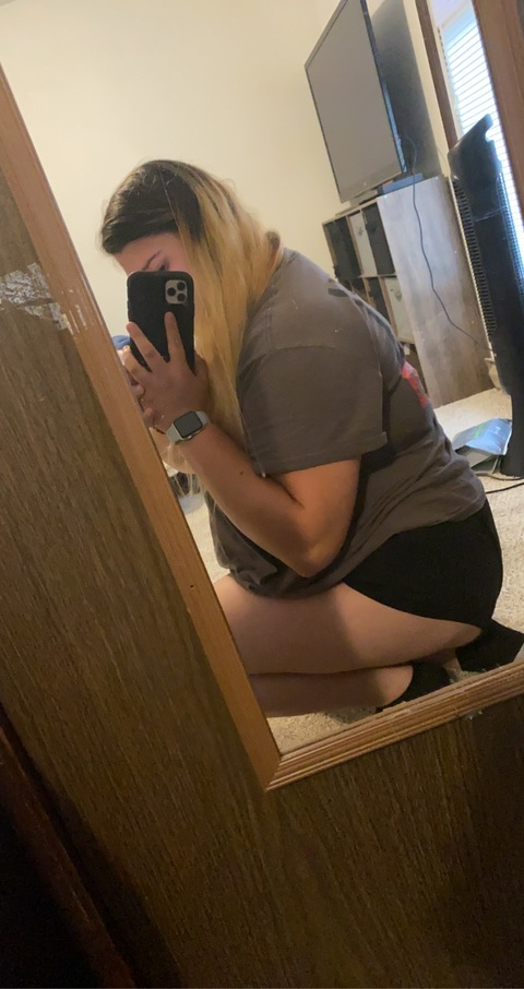 courtzy14 header picture leakfans.com