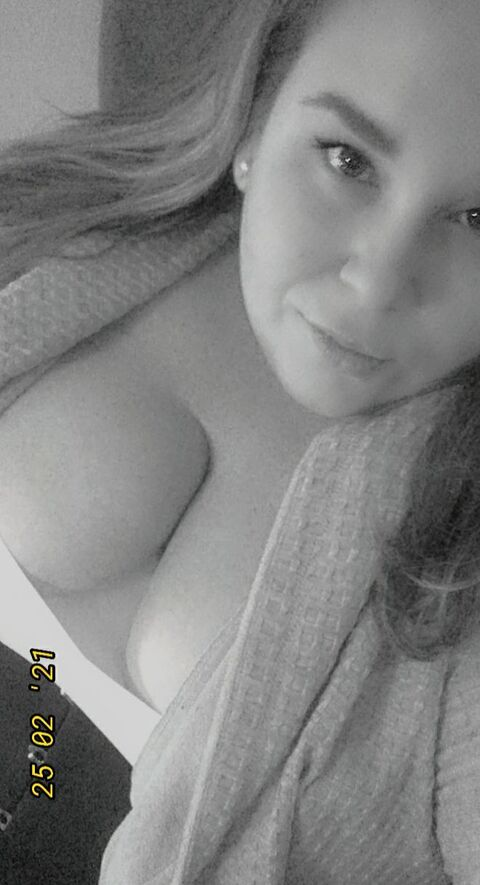 curvyjanealis header picture leakfans.com