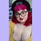 curvykim21 profile picture