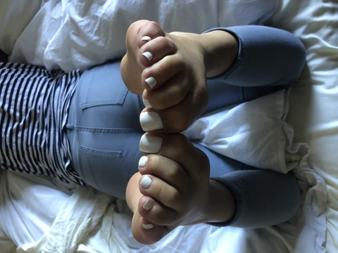 cutiefeet34 header picture leakfans.com