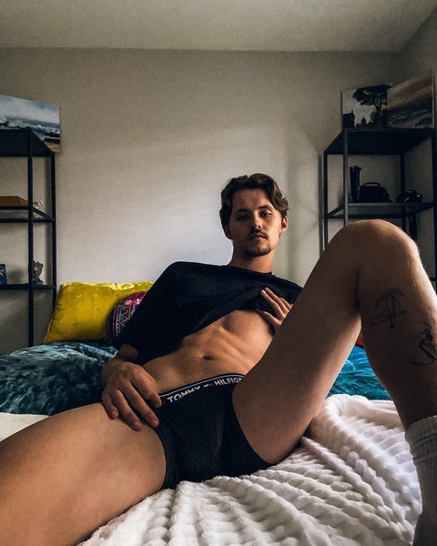 daddyarisin header picture leakfans.com