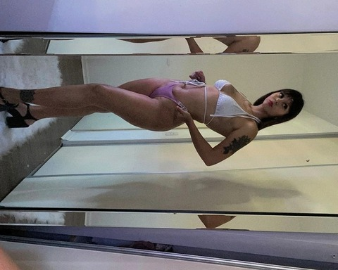 daianadenise header picture leakfans.com