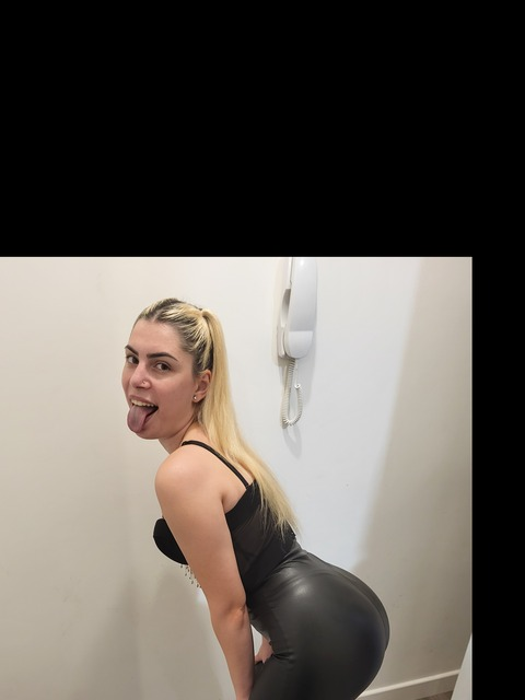 danieladulceteseduce69 header picture leakfans.com