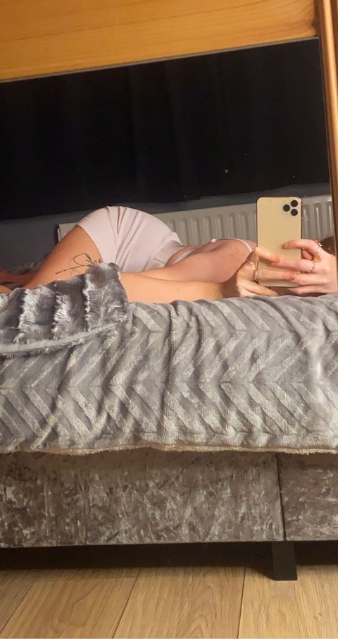 daniw1307 header picture leakfans.com