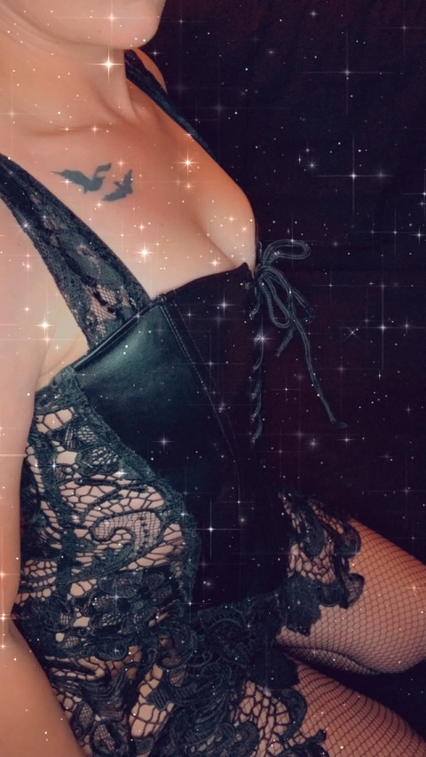 darkhairedraven header picture leakfans.com