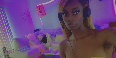 defiantlydeviant header picture leakfans.com