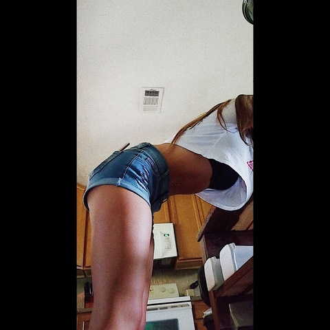 denise_baby1 header picture leakfans.com