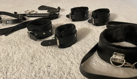 devanddyl header picture leakfans.com