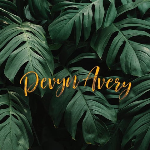 Header of devyn.avery