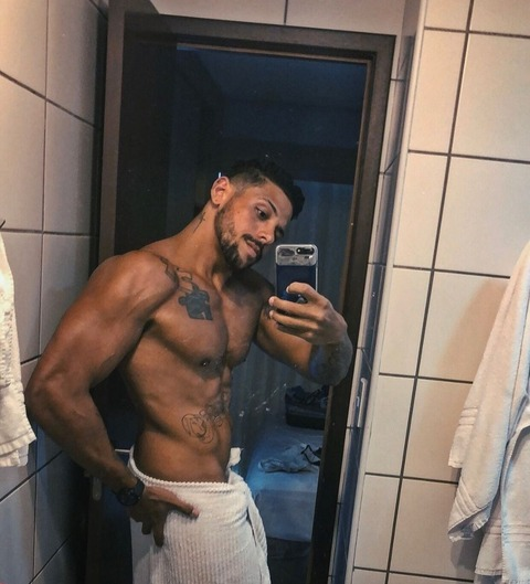 diegocarrero header picture leakfans.com