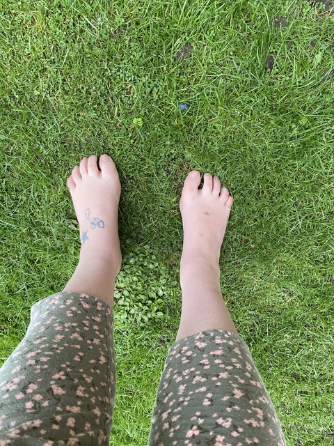 dirtydirtysoles header picture leakfans.com