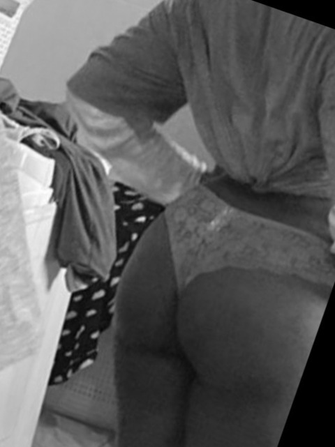 Header of dirtymama