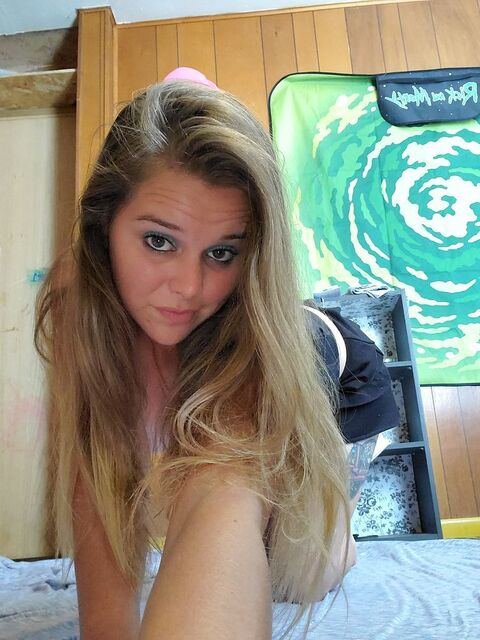 divah91 header picture leakfans.com