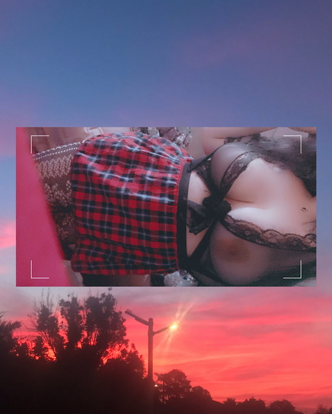 divinitiessiren header picture leakfans.com