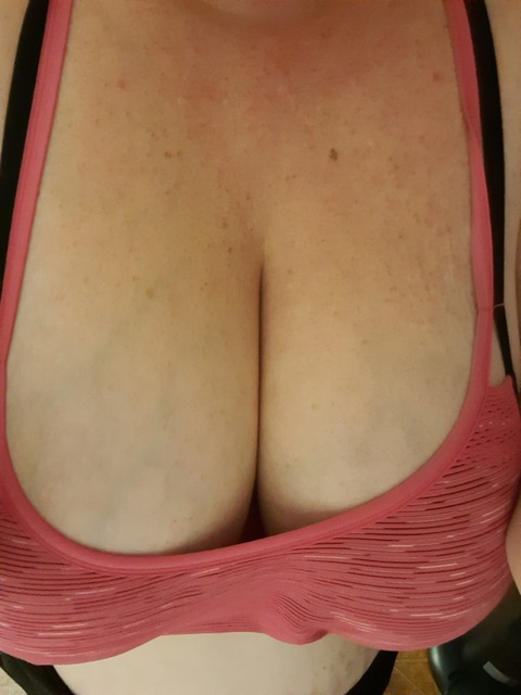 dk8990 header picture leakfans.com