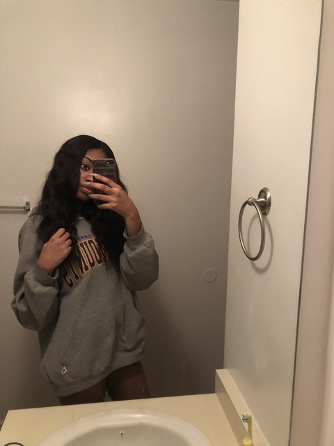 dolly.d header picture leakfans.com