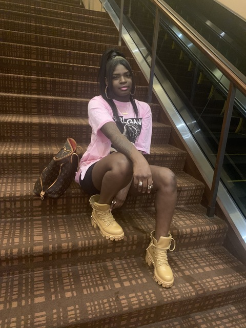 doseofneez header picture leakfans.com