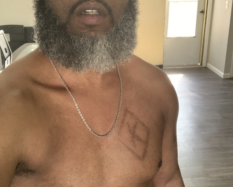 drenchmybeard header picture leakfans.com