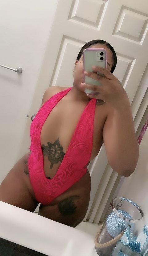 dubaiimili header picture leakfans.com