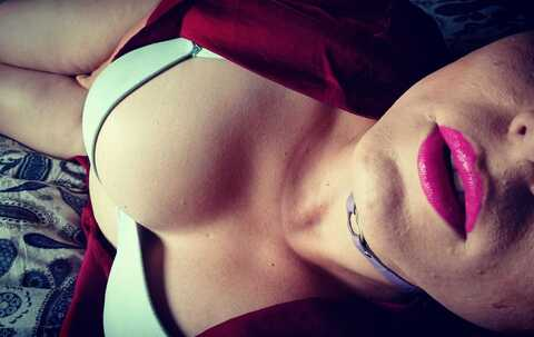 elainabordelik header picture leakfans.com