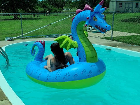 elena_lenaa header picture leakfans.com