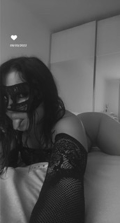 elenaa9 header picture leakfans.com