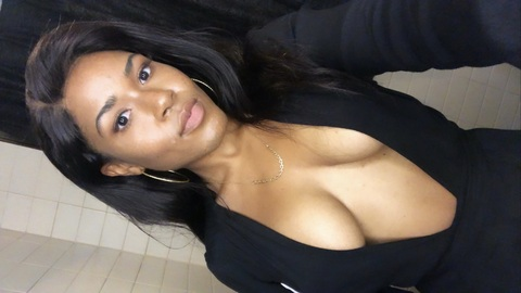 elizaaa header picture leakfans.com