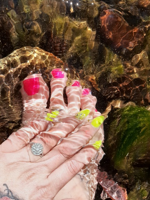 ember_rose420 header picture leakfans.com