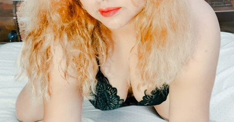 emely.sweet header picture leakfans.com