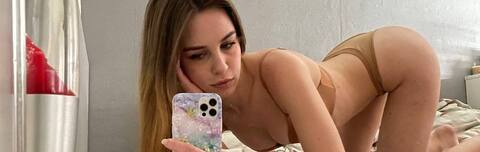 emmaisnowhere header picture leakfans.com